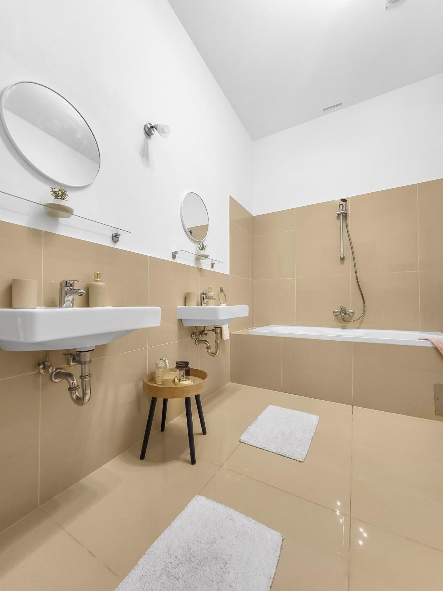 וינה N-West Apartment מראה חיצוני תמונה